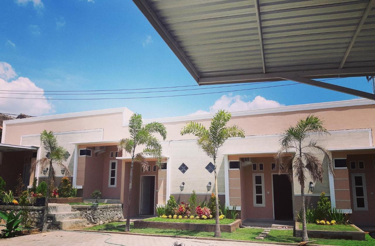 Bis Homestay Sumbawa Exterior foto